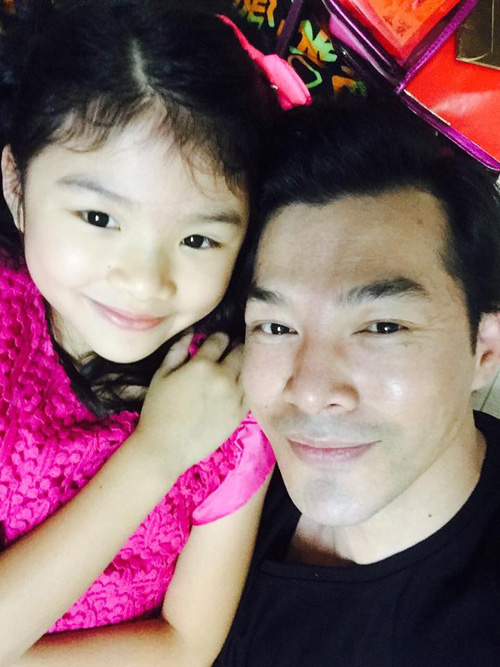 Facebook sao 10/2: Phạm Hương khoe nhà khang trang ở quê - 9