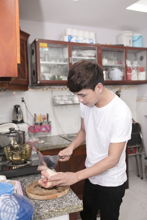 Hồ Quang Hiếu vào bếp ngày xuân - 5