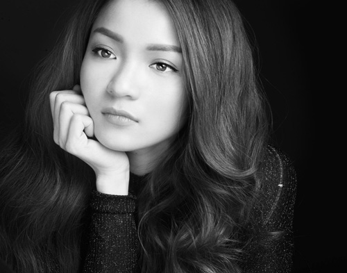 Thuỷ Top lãng mạn hát nhạc Valentine - 1