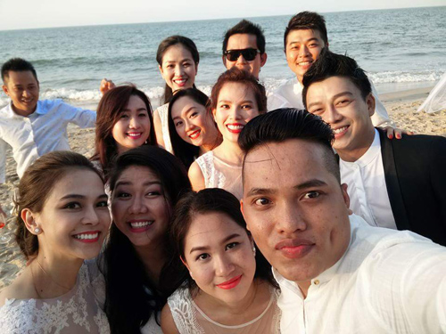 Facebook sao 14/2: Quốc Cường đăng ảnh hôn lễ khiến fan tò mò - 2