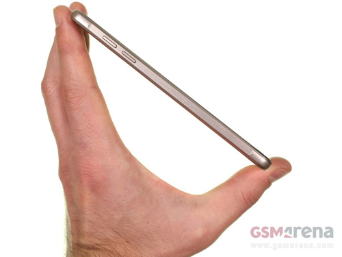 Đánh giá Galaxy A5 (2016): Giá tầm trung, cấu hình cao cấp - 7