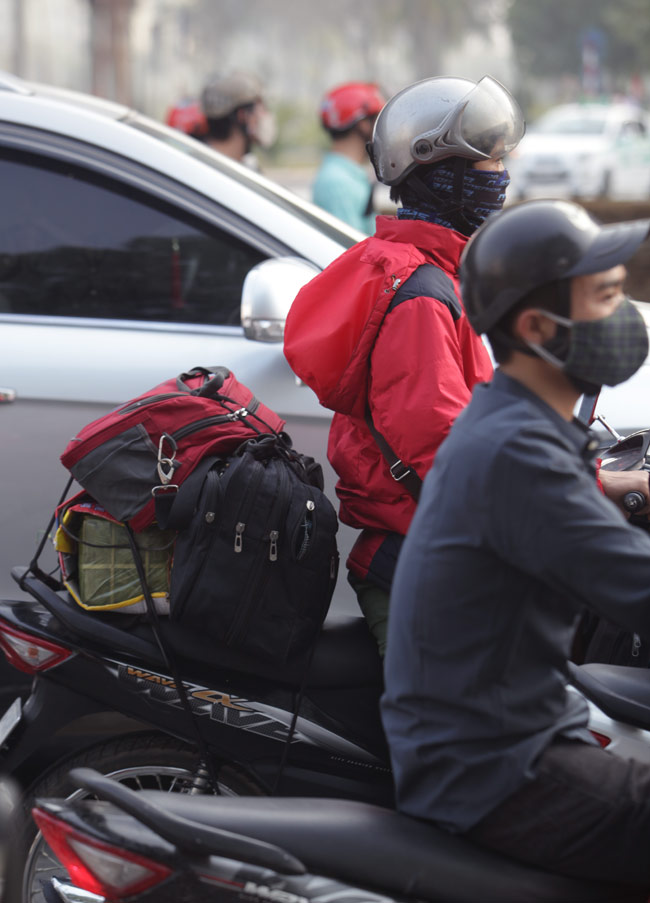 Bánh chưng, gà quê, rau sạch ùn ùn về Thủ đô sau Tết - 3