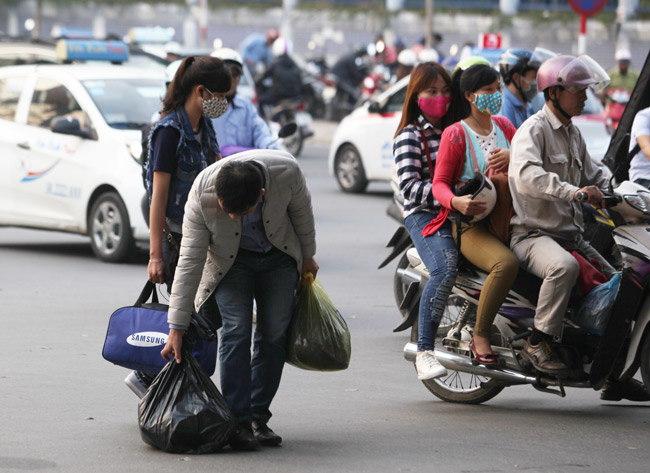 Bánh chưng, gà quê, rau sạch ùn ùn về Thủ đô sau Tết - 11