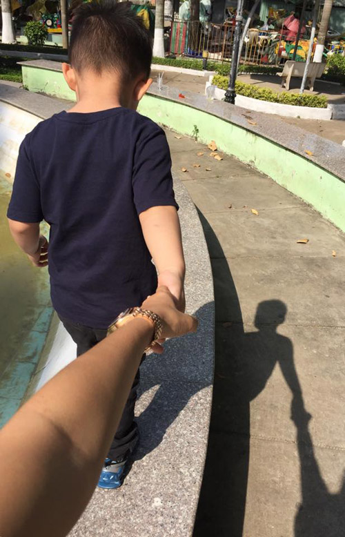 Facebook sao 15/2: Quế Vân gây sốc với tâm thư 'đá xoáy' - 4