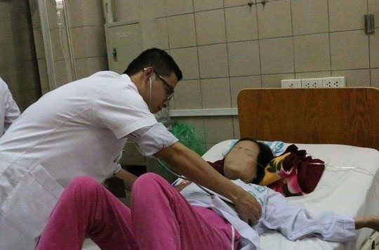 Ăn trái nhà trồng, cô gái bị ngộ độc thuốc tăng trưởng - 1