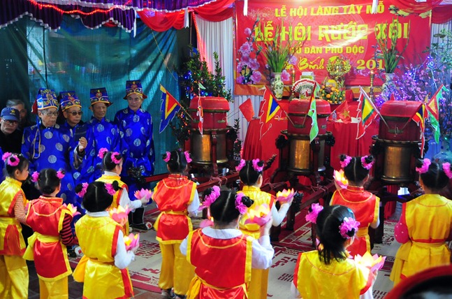 Ảnh: Độc đáo lễ rước kiệu xôi ở Hà Nội - 2