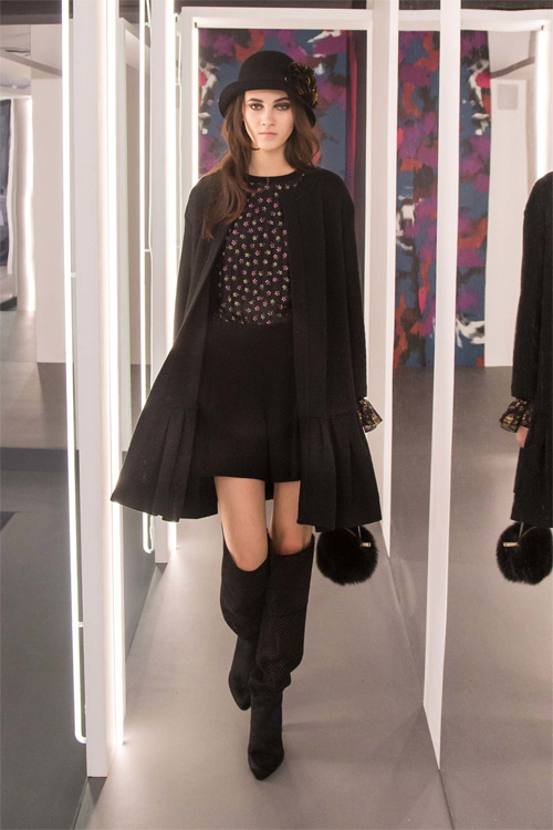 Dàn người mẫu hàng đầu nổi bật trong show của DVF - 10