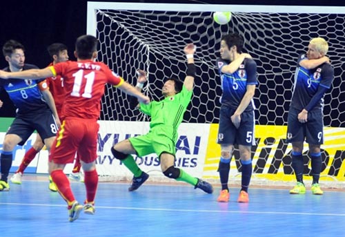 HLV futsal Nhật: VN quá xứng đáng lấy vé World Cup - 1