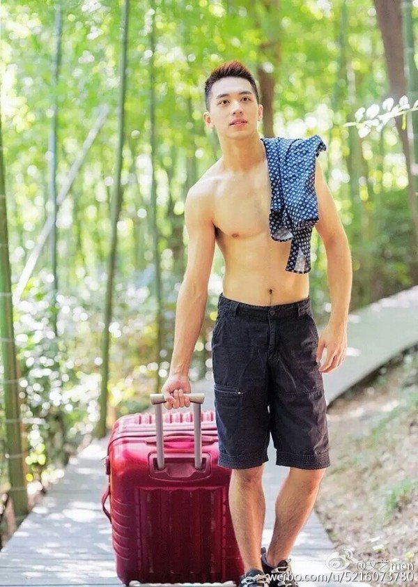 Khám phá 2 'hotboy' 9x phim đồng tính 'nghẽn mạng' TQ - 13