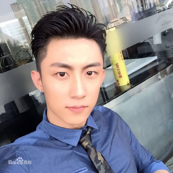 Khám phá 2 'hotboy' 9x phim đồng tính 'nghẽn mạng' TQ - 9