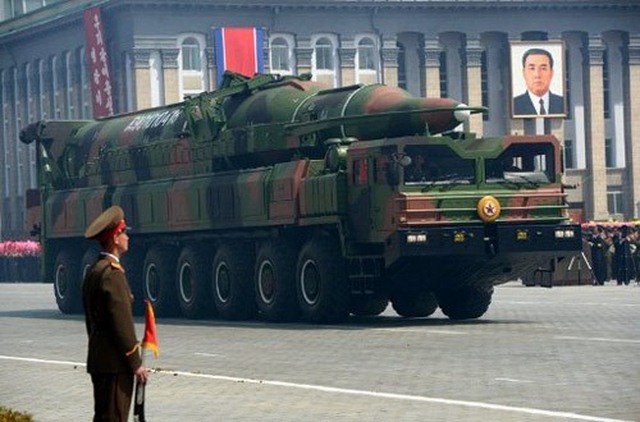Vì sao Mỹ rất "ngán" tên lửa tầm xa của Triều Tiên? - 1