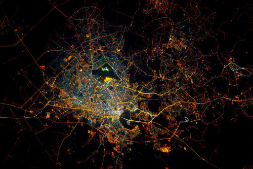 TP. Hồ Chí Minh trong bộ ảnh tuyệt đẹp chụp từ vũ trụ - 1