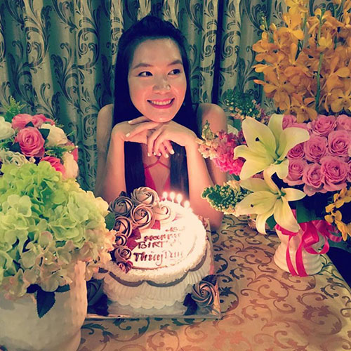 Facebook sao 19/2: Hari Won lại yêu đời sau bão scandal - 5