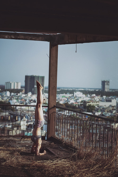 Mỹ nhân Việt khoe đường cong tuyệt mỹ khi tập yoga - 8