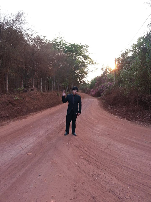 Facebook sao 22/2: Elly Trần khoe vòng eo đáng kinh ngạc - 7