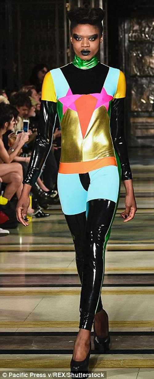 Shock với bộ sưu tập "độc, dị" nhất sàn diễn London - 6