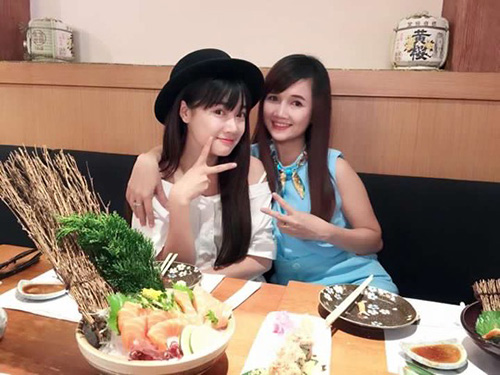 Những gia đình sao Việt có 3 chị em gái xinh như hoa - 6