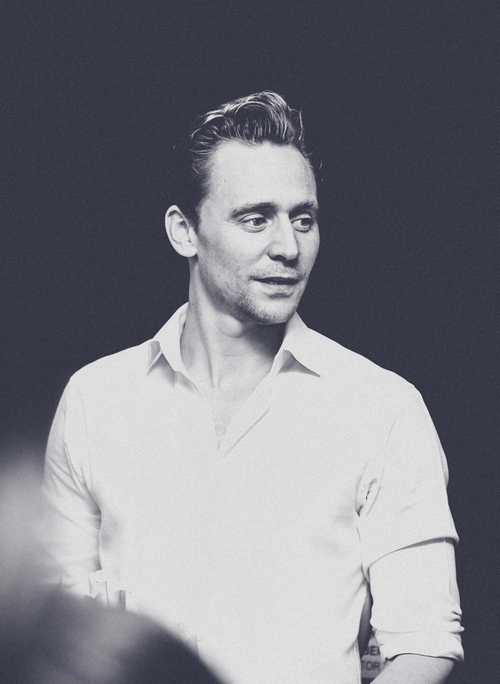 &#34;Loki&#34; Tom Hiddleston: &#34;Không còn hối tiếc với Việt Nam&#34; - 1