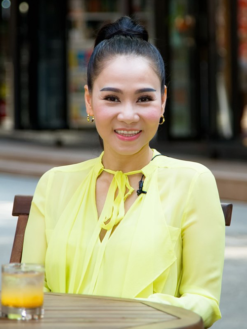 Thu Minh: &#34;Ra đường là tiêu hết mấy trăm triệu&#34; - 2