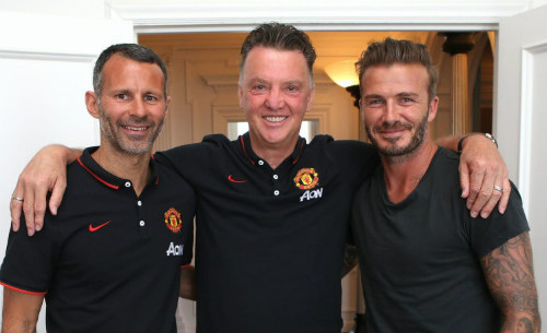 Beckham ủng hộ Van Gaal, Mourinho mua nhà ở Manchester - 1