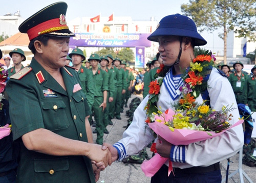 TPHCM: 183 đảng viên lên đường nhập ngũ - 7