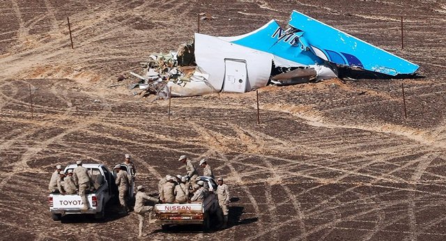 Ai Cập xác nhận máy bay Nga chở 224 người rơi do khủng bố - 1