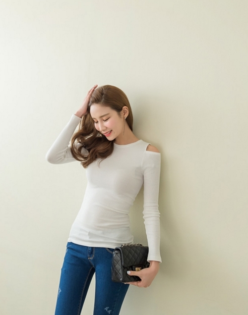 Gây thương nhớ với những kiểu áo nửa kín nửa hở - 13