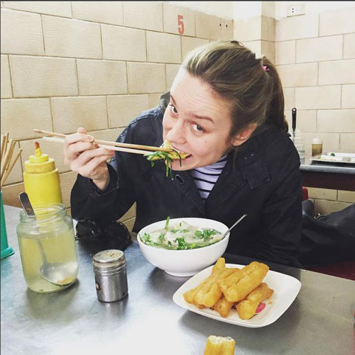 Người dân Quảng Bình vây quanh phim trường "King Kong 2" - 5