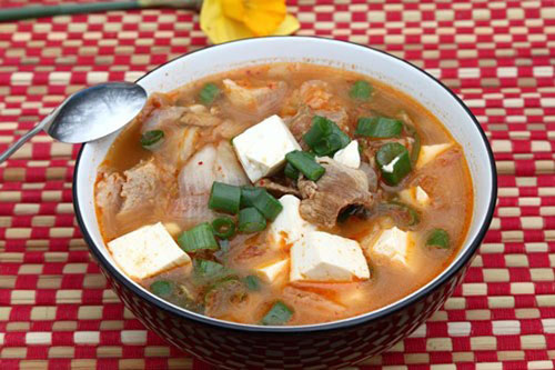 Những món canh ngon từ kim chi cải thảo - 7
