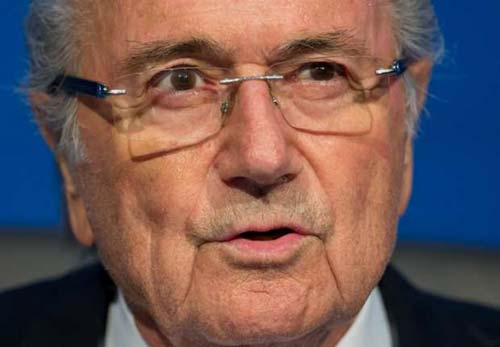 Blatter vẫn nhận mình là chủ tịch FIFA - 1