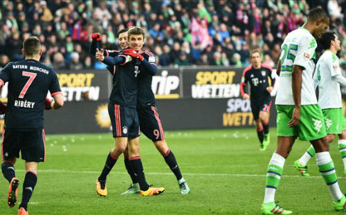 Wolfsburg - Bayern: Kiên trì công phá - 1