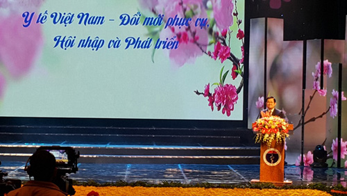 Nhiều tổ chức, cá nhân được tuyên dương trong ngày Thầy thuốc Việt Nam - 2