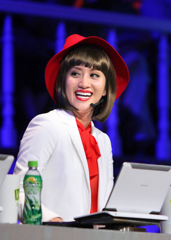 Mỹ nhân Việt và thế giới xấu - đẹp khi để tóc "úp nồi" - 5