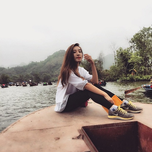 Sao Việt đi lễ chùa: "Người kín đáo, kẻ hớ hênh" - 3