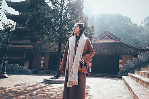 Sao Việt đi lễ chùa: "Người kín đáo, kẻ hớ hênh" - 4