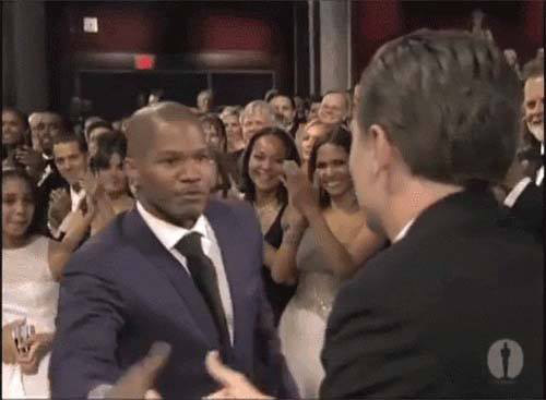 Những hình ảnh đẫm lệ của Leonardo trên thảm đỏ Oscar - 5