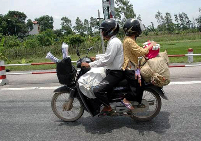 Có chuyện gì mà giận dỗi nhau đến mức này?