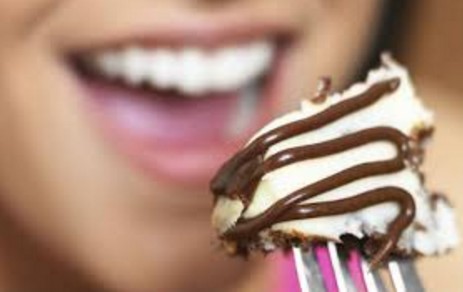 Tác hại đáng sợ từ thói quen ăn ngọt - 1