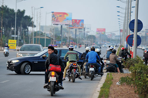 Rùng mình xe đi ngược chiều lao vun vút trên đường nghìn tỉ - 6