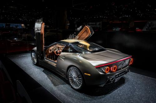 Hút hồn với vẻ đẹp khó cưỡng của Spyker C8 Preliator - 2