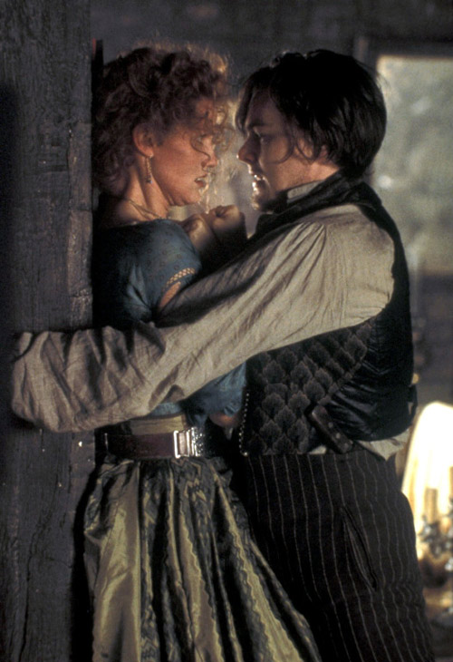 6 người tình màn ảnh nóng bỏng của Leonardo DiCaprio - 3