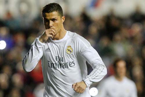 Ronaldo bị “lên lớp” về thái độ với đồng đội - 1
