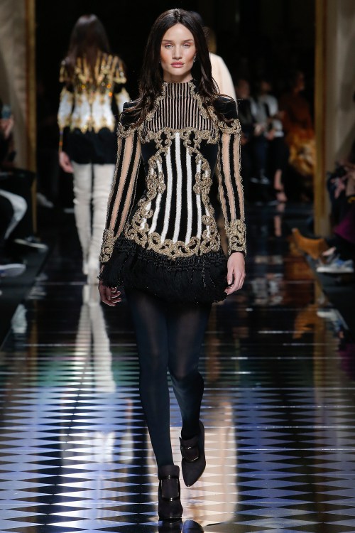Ngây ngất trong đại tiệc nhan sắc tại show Balmain - 10