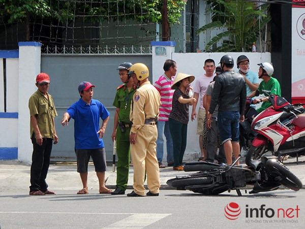 Đà Nẵng: Du khách quốc tế chụp ảnh TNGT do tranh nhau vượt đèn đỏ - 3