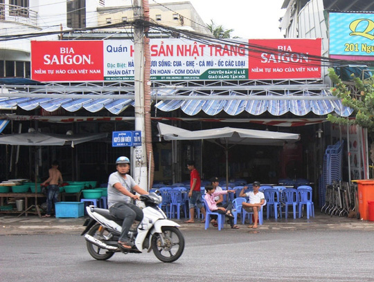 Bêu tên doanh nghiệp “chặt chém” - 1