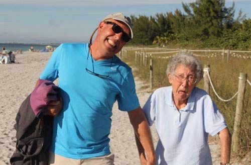 Cụ bà từ chối điều trị ung thư để đi du lịch khắp nơi - 3