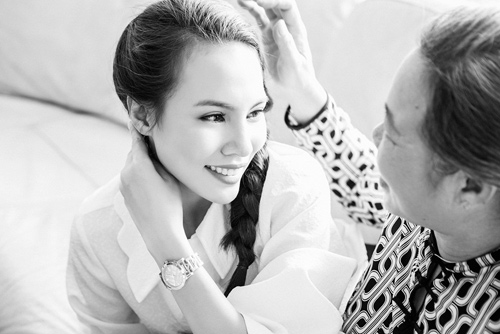 Á khôi Lệ Quyên cùng mẹ dạo chợ hoa ngày 8.3 - 9