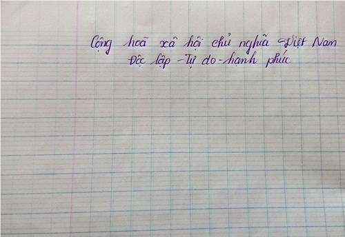 Nghị lực đáng nể của cô bé không tay người J’rai - 4