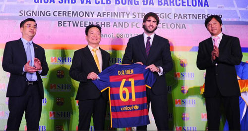 Barca quan tâm fan Việt, xem xét đưa Messi tới Hà Nội - 1