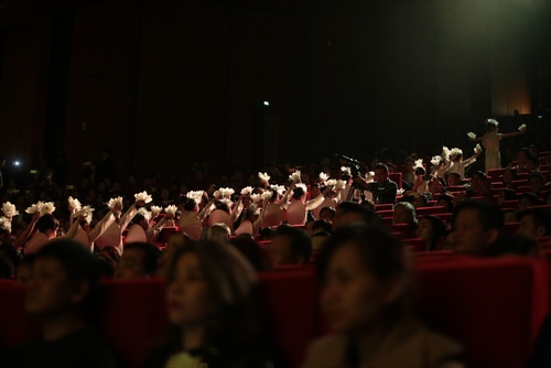 Đêm nhạc Lệ Quyên - đồ sộ đến “ngạt thở” - 4